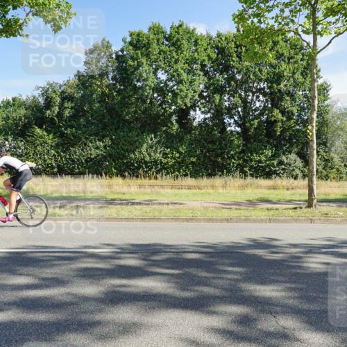 09.08.2026 - GEWOBA Citytriathlon Bremen Michael Burmester http://msf.ph/oto/9957900 09.08.2026 10:31:26 Radfahren 304, 365, 454, 472 meine-sportfotos.de
