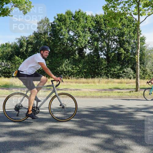 09.08.2026 - GEWOBA Citytriathlon Bremen Michael Burmester http://msf.ph/oto/9957913 09.08.2026 10:31:47 Radfahren 25, 125, 288, 337, 344, 397, 405, 430, 443, 458, 489 meine-sportfotos.de
