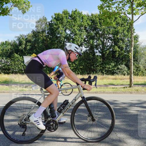 09.08.2026 - GEWOBA Citytriathlon Bremen Michael Burmester http://msf.ph/oto/9957914 09.08.2026 10:31:48 Radfahren 25, 125, 288, 337, 344, 397, 405, 430, 443, 458, 489 meine-sportfotos.de