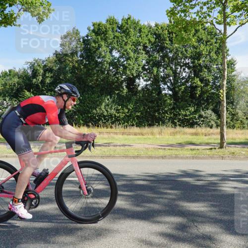 09.08.2026 - GEWOBA Citytriathlon Bremen Michael Burmester http://msf.ph/oto/9957952 09.08.2026 10:32:43 Radfahren 7, 39, 131, 303, 305, 324, 330, 374, 385, 452, 508, 515 meine-sportfotos.de