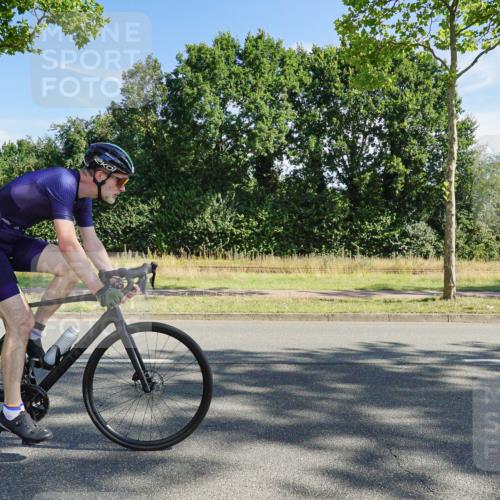 09.08.2026 - GEWOBA Citytriathlon Bremen Michael Burmester http://msf.ph/oto/9957953 09.08.2026 10:32:44 Radfahren 7, 39, 131, 303, 305, 324, 330, 374, 385, 452, 508, 515 meine-sportfotos.de