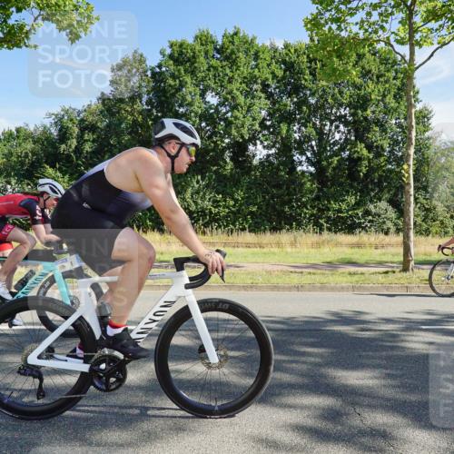 09.08.2026 - GEWOBA Citytriathlon Bremen Michael Burmester http://msf.ph/oto/9957958 09.08.2026 10:32:50 Radfahren 7, 303, 305, 324, 330, 353, 370, 374, 452, 503, 508, 515, 526 meine-sportfotos.de