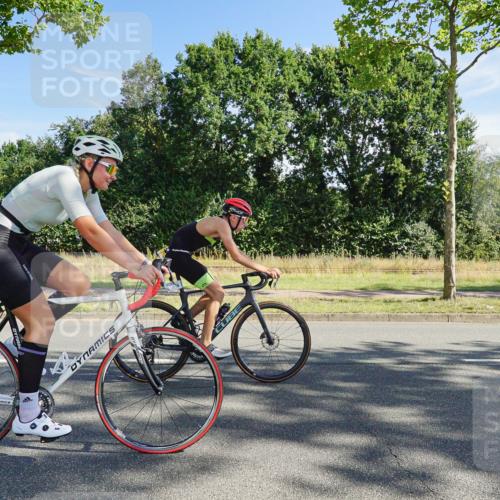 09.08.2026 - GEWOBA Citytriathlon Bremen Michael Burmester http://msf.ph/oto/9957989 09.08.2026 10:33:28 Radfahren 177, 282, 285, 331, 410, 433, 484 meine-sportfotos.de