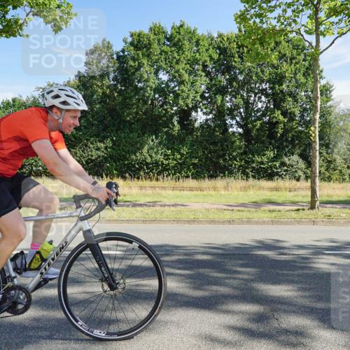 09.08.2026 - GEWOBA Citytriathlon Bremen Michael Burmester http://msf.ph/oto/9957990 09.08.2026 10:33:35 Radfahren 282, 285, 331, 410, 433, 484, 510 meine-sportfotos.de