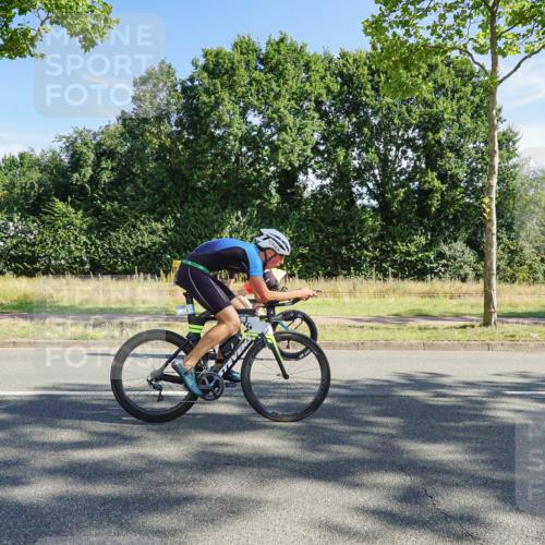 09.08.2026 - GEWOBA Citytriathlon Bremen Michael Burmester http://msf.ph/oto/9957992 09.08.2026 10:33:43 Radfahren 215, 280, 282, 455, 474, 492, 510, 532 meine-sportfotos.de