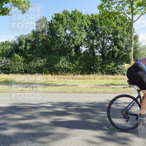09.08.2026 - GEWOBA Citytriathlon Bremen Michael Burmester http://msf.ph/oto/9957993 09.08.2026 10:33:44 Radfahren 215, 280, 455, 474, 492, 510, 532 meine-sportfotos.de