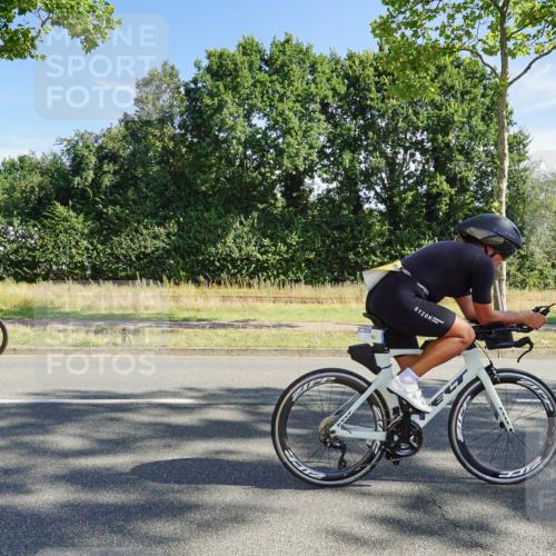 09.08.2026 - GEWOBA Citytriathlon Bremen Michael Burmester http://msf.ph/oto/9958011 09.08.2026 10:34:14 Radfahren 292, 306, 477, 495 meine-sportfotos.de