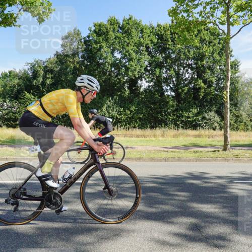 09.08.2026 - GEWOBA Citytriathlon Bremen Michael Burmester http://msf.ph/oto/9958040 09.08.2026 10:34:55 Radfahren 95, 137, 193, 207, 209, 399, 439, 461, 501, 513, 514, 521 meine-sportfotos.de