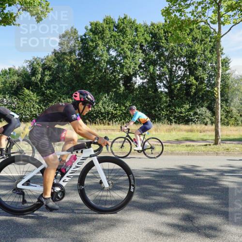09.08.2026 - GEWOBA Citytriathlon Bremen Michael Burmester http://msf.ph/oto/9958044 09.08.2026 10:35:00 Radfahren 95, 137, 207, 209, 399, 439, 461, 501, 513, 514 meine-sportfotos.de