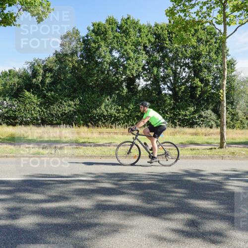 09.08.2026 - GEWOBA Citytriathlon Bremen Michael Burmester http://msf.ph/oto/9958045 09.08.2026 10:35:01 Radfahren 95, 137, 207, 439, 461, 501, 513, 514, 527 meine-sportfotos.de