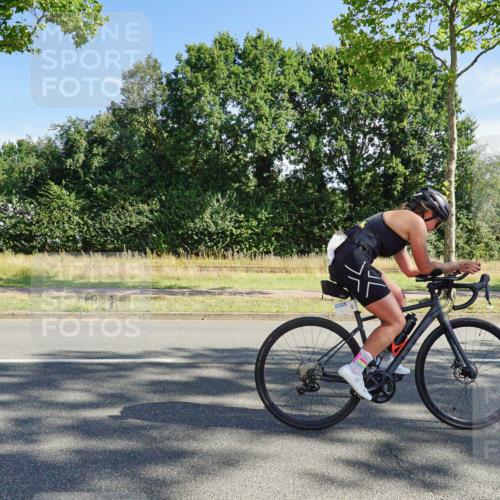 09.08.2026 - GEWOBA Citytriathlon Bremen Michael Burmester http://msf.ph/oto/9958061 09.08.2026 10:35:16 Radfahren 3, 27, 129, 143, 169, 195, 243, 326, 436, 440, 446, 467, 473, 476, 487, 527 meine-sportfotos.de