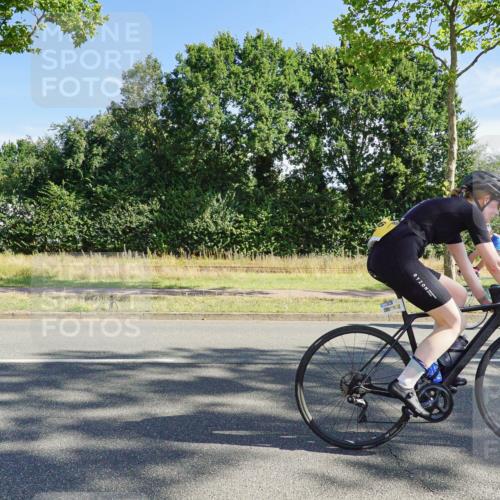 09.08.2026 - GEWOBA Citytriathlon Bremen Michael Burmester http://msf.ph/oto/9958065 09.08.2026 10:35:19 Radfahren 3, 27, 129, 143, 169, 175, 195, 243, 326, 436, 440, 446, 467, 473, 476, 487, 527 meine-sportfotos.de