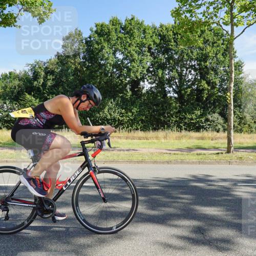 09.08.2026 - GEWOBA Citytriathlon Bremen Michael Burmester http://msf.ph/oto/9958068 09.08.2026 10:35:21 Radfahren 3, 27, 129, 143, 169, 175, 189, 195, 243, 326, 436, 440, 446, 467, 473, 476, 487, 527 meine-sportfotos.de