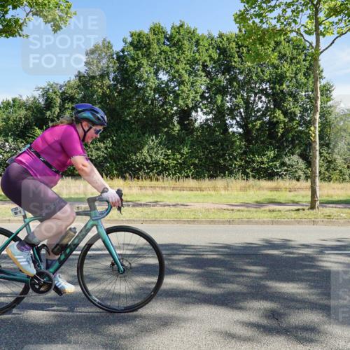 09.08.2026 - GEWOBA Citytriathlon Bremen Michael Burmester http://msf.ph/oto/9958075 09.08.2026 10:35:29 Radfahren 3, 15, 27, 57, 87, 175, 189, 195, 243, 326, 361, 440, 487, 504 meine-sportfotos.de