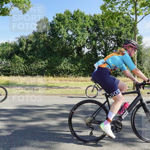 09.08.2026 - GEWOBA Citytriathlon Bremen Michael Burmester http://msf.ph/oto/9958098 09.08.2026 10:35:52 Radfahren 17, 29, 37, 89, 107, 109, 119, 123, 151, 153, 167, 181, 187, 201, 217, 241, 423, 444, 462, 466, 471, 494, 509 meine-sportfotos.de