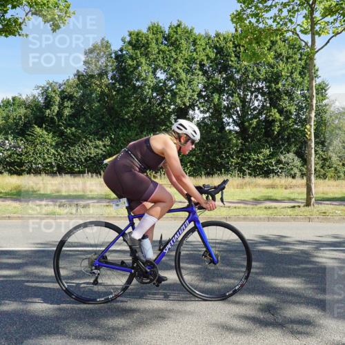 09.08.2026 - GEWOBA Citytriathlon Bremen Michael Burmester http://msf.ph/oto/9958101 09.08.2026 10:35:55 Radfahren 17, 29, 89, 107, 109, 119, 123, 151, 153, 167, 187, 201, 241, 444, 462, 466, 471, 494, 509 meine-sportfotos.de