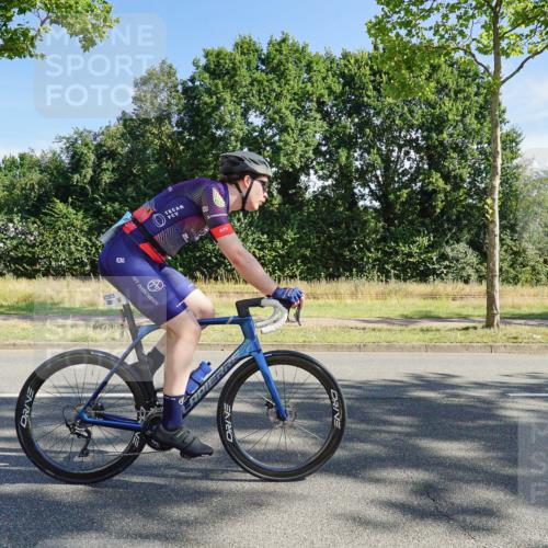 09.08.2026 - GEWOBA Citytriathlon Bremen Michael Burmester http://msf.ph/oto/9958103 09.08.2026 10:35:56 Radfahren 17, 29, 89, 107, 109, 119, 123, 151, 153, 167, 187, 201, 241, 444, 462, 466, 471, 494, 509 meine-sportfotos.de