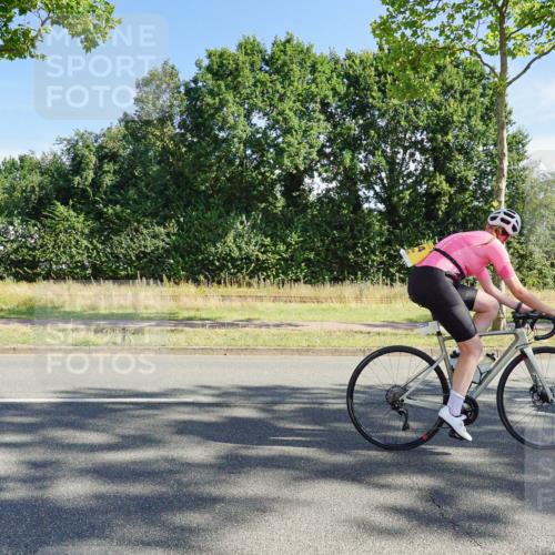 09.08.2026 - GEWOBA Citytriathlon Bremen Michael Burmester http://msf.ph/oto/9958109 09.08.2026 10:36:03 Radfahren 89, 109, 123, 151, 153, 167, 187, 241, 390, 444, 466, 471, 480, 494 meine-sportfotos.de
