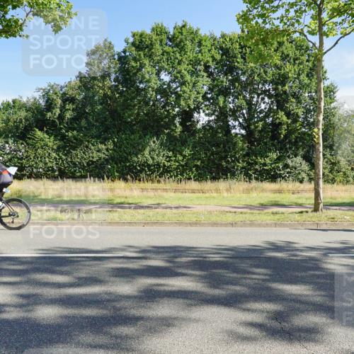 09.08.2026 - GEWOBA Citytriathlon Bremen Michael Burmester http://msf.ph/oto/9958114 09.08.2026 10:36:11 Radfahren 23, 153, 187, 390, 444, 460, 466, 480, 530 meine-sportfotos.de