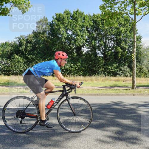 09.08.2026 - GEWOBA Citytriathlon Bremen Michael Burmester http://msf.ph/oto/9958144 09.08.2026 10:36:54 Radfahren 13, 33, 67, 85, 93, 111, 157, 205, 235, 247, 349, 491 meine-sportfotos.de
