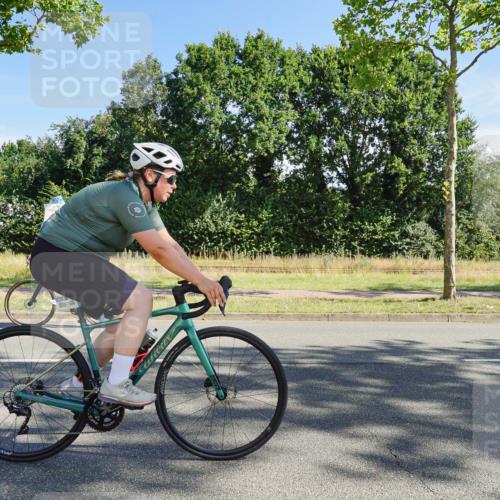 09.08.2026 - GEWOBA Citytriathlon Bremen Michael Burmester http://msf.ph/oto/9958147 09.08.2026 10:37:02 Radfahren 13, 31, 33, 55, 85, 111, 155, 205, 235, 247 meine-sportfotos.de