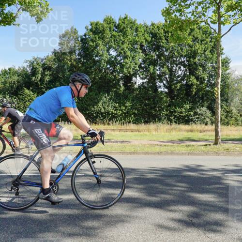 09.08.2026 - GEWOBA Citytriathlon Bremen Michael Burmester http://msf.ph/oto/9958150 09.08.2026 10:37:06 Radfahren 13, 31, 33, 55, 85, 111, 113, 155, 205, 451 meine-sportfotos.de