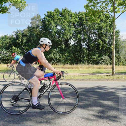09.08.2026 - GEWOBA Citytriathlon Bremen Michael Burmester http://msf.ph/oto/9958152 09.08.2026 10:37:16 Radfahren 53, 55, 61, 113, 155, 287, 451, 459 meine-sportfotos.de