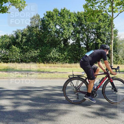 09.08.2026 - GEWOBA Citytriathlon Bremen Michael Burmester http://msf.ph/oto/9958171 09.08.2026 10:37:53 Radfahren 45, 229, 237, 387 meine-sportfotos.de