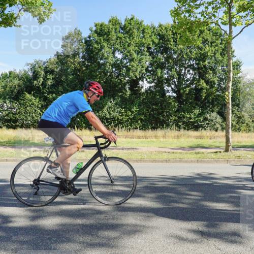 09.08.2026 - GEWOBA Citytriathlon Bremen Michael Burmester http://msf.ph/oto/9958174 09.08.2026 10:38:06 Radfahren 35, 75, 117, 149, 229, 310, 488 meine-sportfotos.de