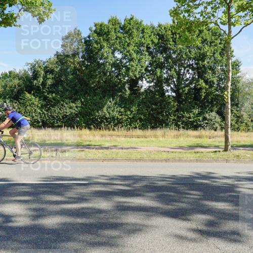 09.08.2026 - GEWOBA Citytriathlon Bremen Michael Burmester http://msf.ph/oto/9958179 09.08.2026 10:38:18 Radfahren 49, 117, 127, 171, 183, 310, 409 meine-sportfotos.de