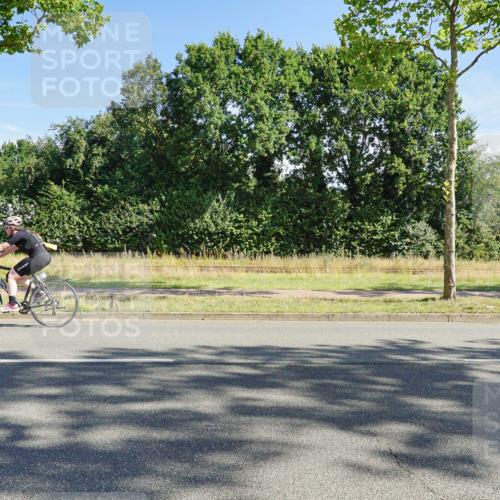 09.08.2026 - GEWOBA Citytriathlon Bremen Michael Burmester http://msf.ph/oto/9958185 09.08.2026 10:38:33 Radfahren 127, 183, 409, 424, 425, 435 meine-sportfotos.de