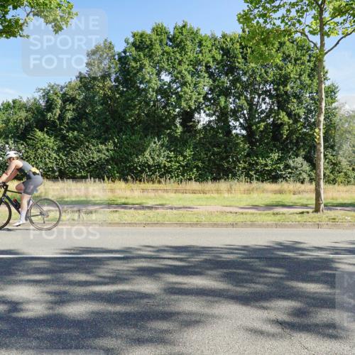 09.08.2026 - GEWOBA Citytriathlon Bremen Michael Burmester http://msf.ph/oto/9958190 09.08.2026 10:38:45 Radfahren 351, 424, 425, 512 meine-sportfotos.de