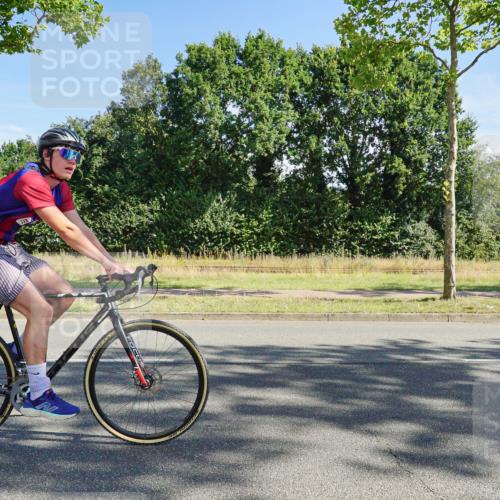 09.08.2026 - GEWOBA Citytriathlon Bremen Michael Burmester http://msf.ph/oto/9958196 09.08.2026 10:38:57 Radfahren 73, 351, 512, 525 meine-sportfotos.de