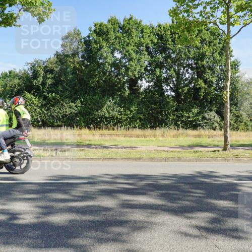 09.08.2026 - GEWOBA Citytriathlon Bremen Michael Burmester http://msf.ph/oto/9958210 09.08.2026 10:39:26 Radfahren 9, 227, 429, 431 meine-sportfotos.de