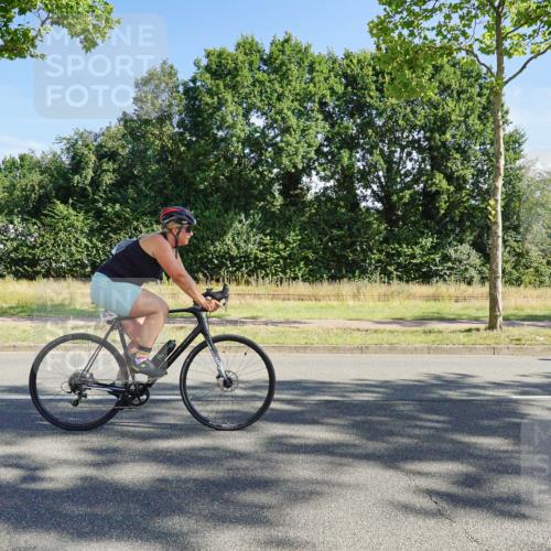 09.08.2026 - GEWOBA Citytriathlon Bremen Michael Burmester http://msf.ph/oto/9958222 09.08.2026 10:40:01 Radfahren 11, 69, 197, 203, 485 meine-sportfotos.de