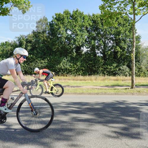 09.08.2026 - GEWOBA Citytriathlon Bremen Michael Burmester http://msf.ph/oto/9958223 09.08.2026 10:40:02 Radfahren 11, 69, 197, 203, 485 meine-sportfotos.de