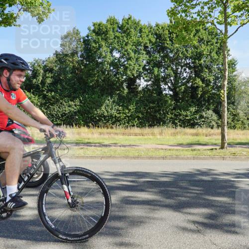 09.08.2026 - GEWOBA Citytriathlon Bremen Michael Burmester http://msf.ph/oto/9958230 09.08.2026 10:40:21 Radfahren 5, 77, 101, 115, 147, 159, 165 meine-sportfotos.de