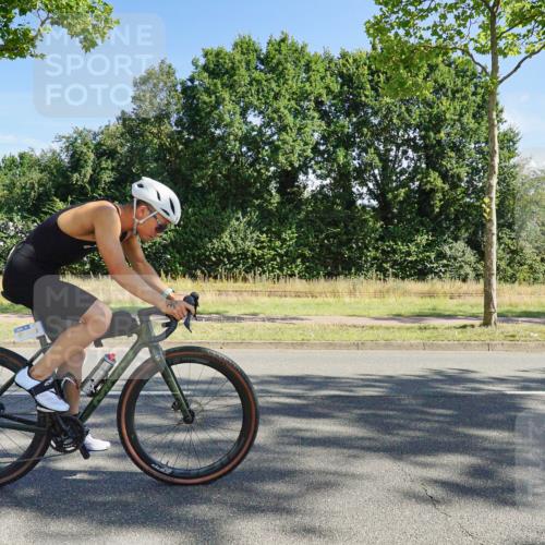09.08.2026 - GEWOBA Citytriathlon Bremen Michael Burmester http://msf.ph/oto/9958249 09.08.2026 10:41:23 Radfahren 78, 308 meine-sportfotos.de