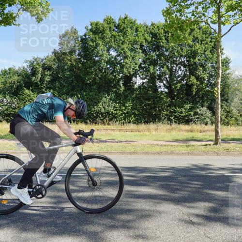 09.08.2026 - GEWOBA Citytriathlon Bremen Michael Burmester http://msf.ph/oto/9958254 09.08.2026 10:41:33 Radfahren 78, 308, 372, 377, 378, 412 meine-sportfotos.de