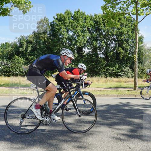 09.08.2026 - GEWOBA Citytriathlon Bremen Michael Burmester http://msf.ph/oto/9958255 09.08.2026 10:41:37 Radfahren 78, 161, 372, 377, 378, 412 meine-sportfotos.de