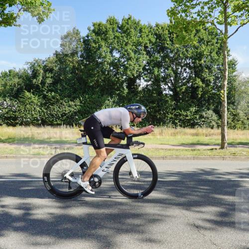 09.08.2026 - GEWOBA Citytriathlon Bremen Michael Burmester http://msf.ph/oto/9958283 09.08.2026 10:42:44 Radfahren 199, 297, 529 meine-sportfotos.de