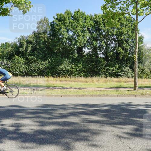 09.08.2026 - GEWOBA Citytriathlon Bremen Michael Burmester http://msf.ph/oto/9958291 09.08.2026 10:43:04 Radfahren 318, 323, 389, 393, 427 meine-sportfotos.de