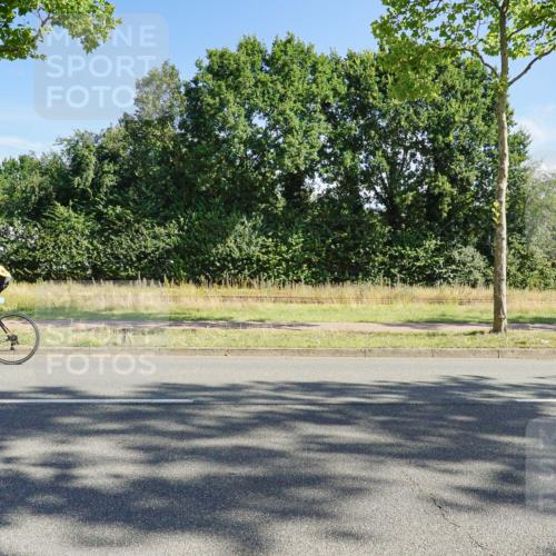 09.08.2026 - GEWOBA Citytriathlon Bremen Michael Burmester http://msf.ph/oto/9958294 09.08.2026 10:43:07 Radfahren 321, 323, 389, 393, 427 meine-sportfotos.de