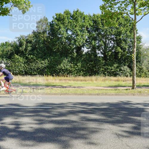 09.08.2026 - GEWOBA Citytriathlon Bremen Michael Burmester http://msf.ph/oto/9958296 09.08.2026 10:43:13 Radfahren 321, 389, 427 meine-sportfotos.de