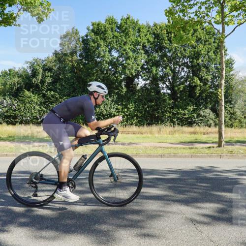 09.08.2026 - GEWOBA Citytriathlon Bremen Michael Burmester http://msf.ph/oto/9958304 09.08.2026 10:43:37 Radfahren 293, 315, 319, 375, 517 meine-sportfotos.de