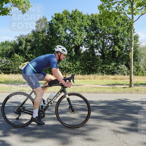 09.08.2026 - GEWOBA Citytriathlon Bremen Michael Burmester http://msf.ph/oto/9958307 09.08.2026 10:43:51 Radfahren 296, 336, 402 meine-sportfotos.de
