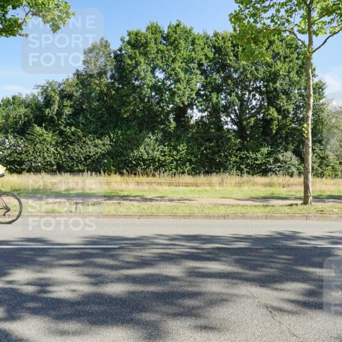 09.08.2026 - GEWOBA Citytriathlon Bremen Michael Burmester http://msf.ph/oto/9958309 09.08.2026 10:43:56 Radfahren 296, 336, 402, 441 meine-sportfotos.de
