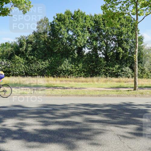 09.08.2026 - GEWOBA Citytriathlon Bremen Michael Burmester http://msf.ph/oto/9958314 09.08.2026 10:44:13 Radfahren 383, 441 meine-sportfotos.de