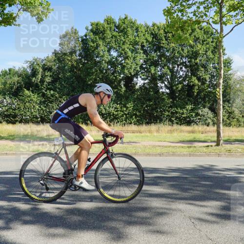09.08.2026 - GEWOBA Citytriathlon Bremen Michael Burmester http://msf.ph/oto/9958321 09.08.2026 10:44:39 Radfahren 345, 398, 523 meine-sportfotos.de