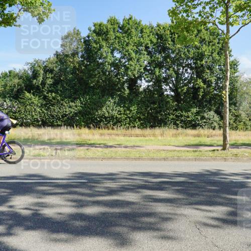 09.08.2026 - GEWOBA Citytriathlon Bremen Michael Burmester http://msf.ph/oto/9958324 09.08.2026 10:44:54 Radfahren 221, 231, 342, 391, 398, 519, 523 meine-sportfotos.de